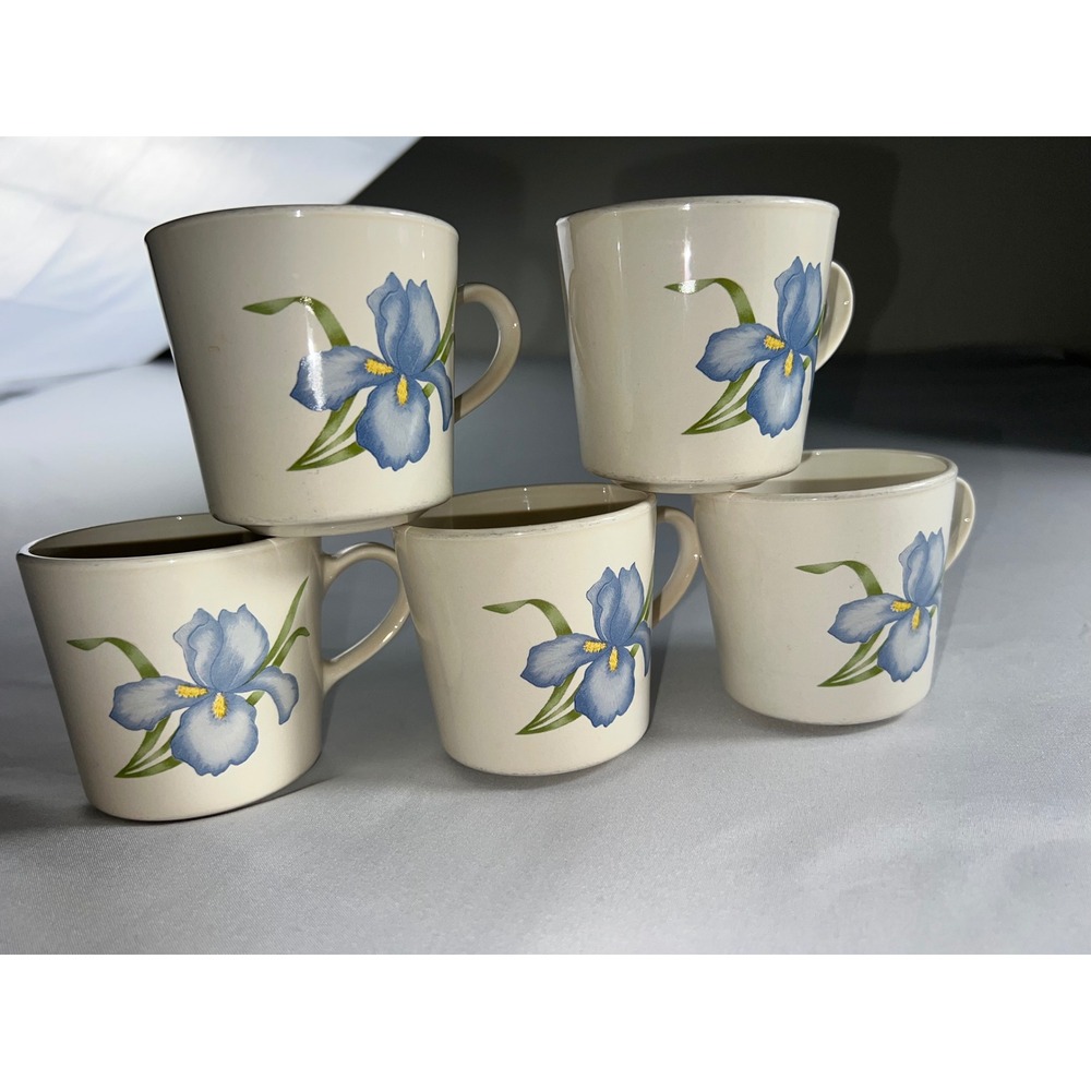 Vintage Corning Blue Iris Coffee Mugs Set of 5 Floral Tea Cups Creamy White - Picture 2 of 8